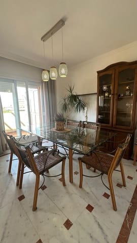 Penthouse de 4 chambres à louer à Ciudad Universitaria, Malaga ville avec piscine garage - 2 500 € (Ref: 10103497)