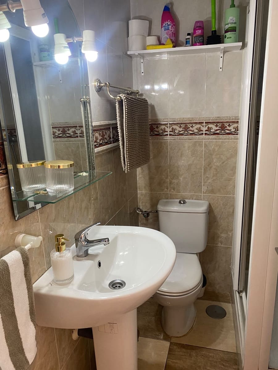 Studio for rent in Benalmadena with pool - € 750 (Ref: 10113427)