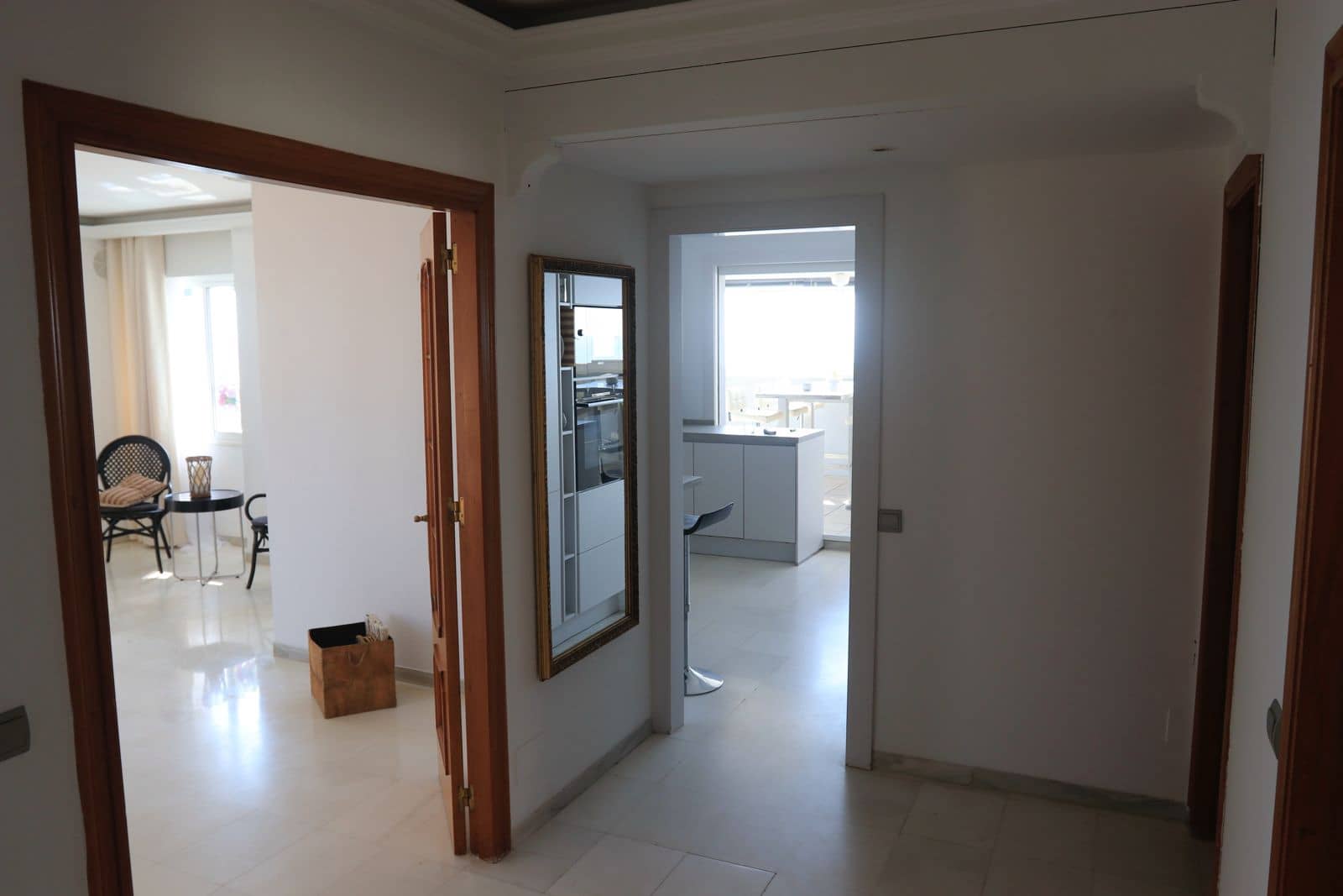 3 quarto Penthouse para arrendar em Marbella - 2 900 € (Ref: 10113449)