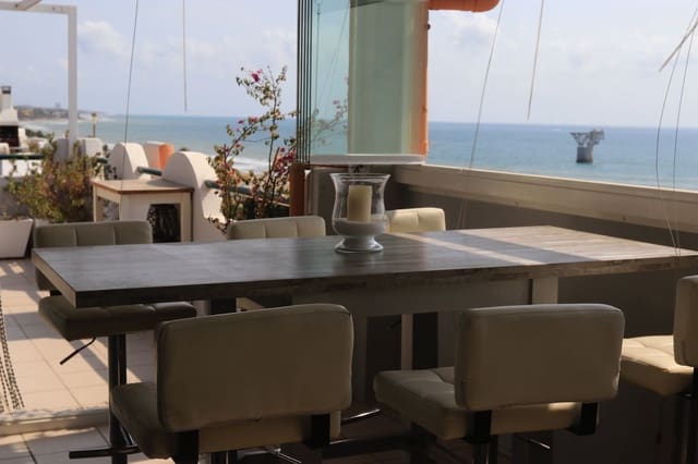 3 quarto Penthouse para arrendar em Marbella Centro, Marbella - 2 900 € (Ref: 10113449)