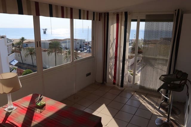 3 quarto Penthouse para arrendar em Marbella Centro, Marbella - 2 900 € (Ref: 10113449)