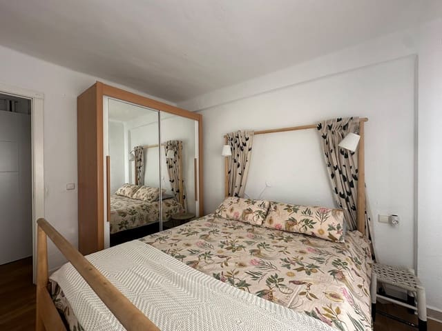 1 slaapkamer Flat te huur in Algarrobo Costa, Algarrobo met zwembad - € 650 (Ref: 10118502)