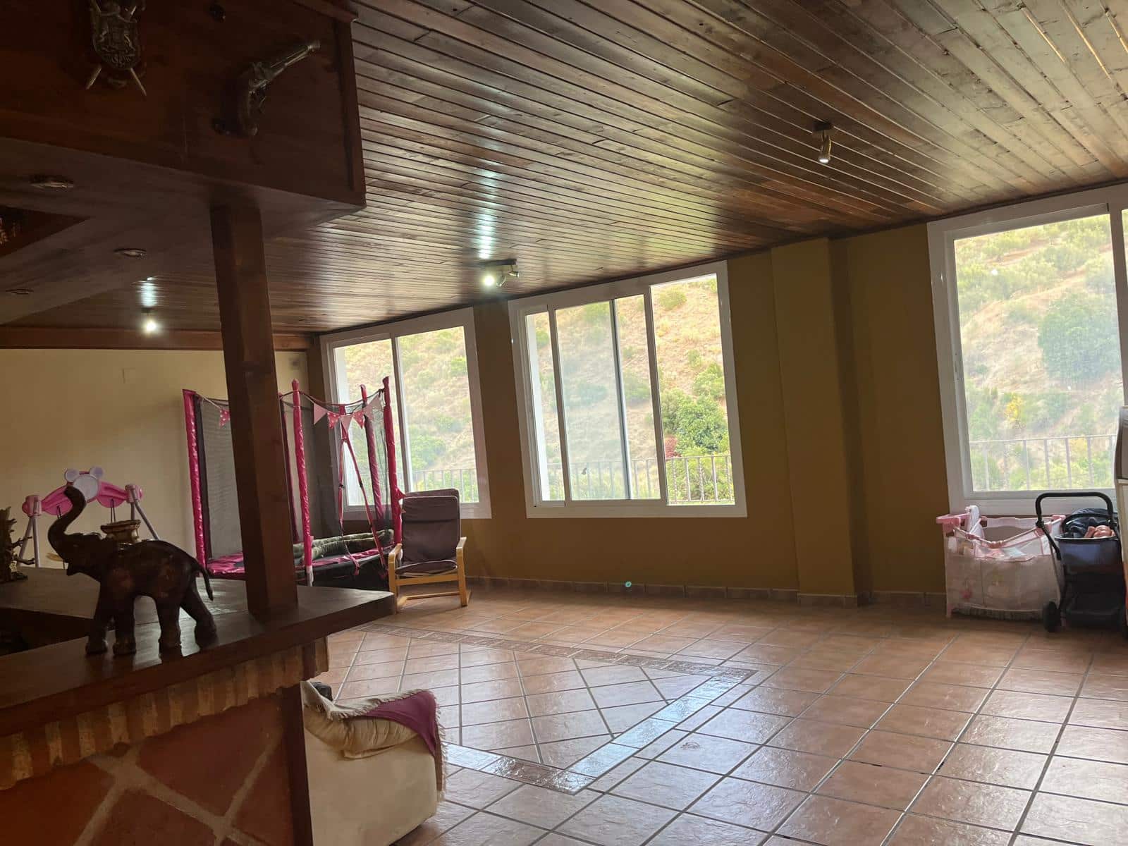 4 bedroom Townhouse for rent in Canillas de Aceituno with pool garage - € 1,400 (Ref: 10163315)