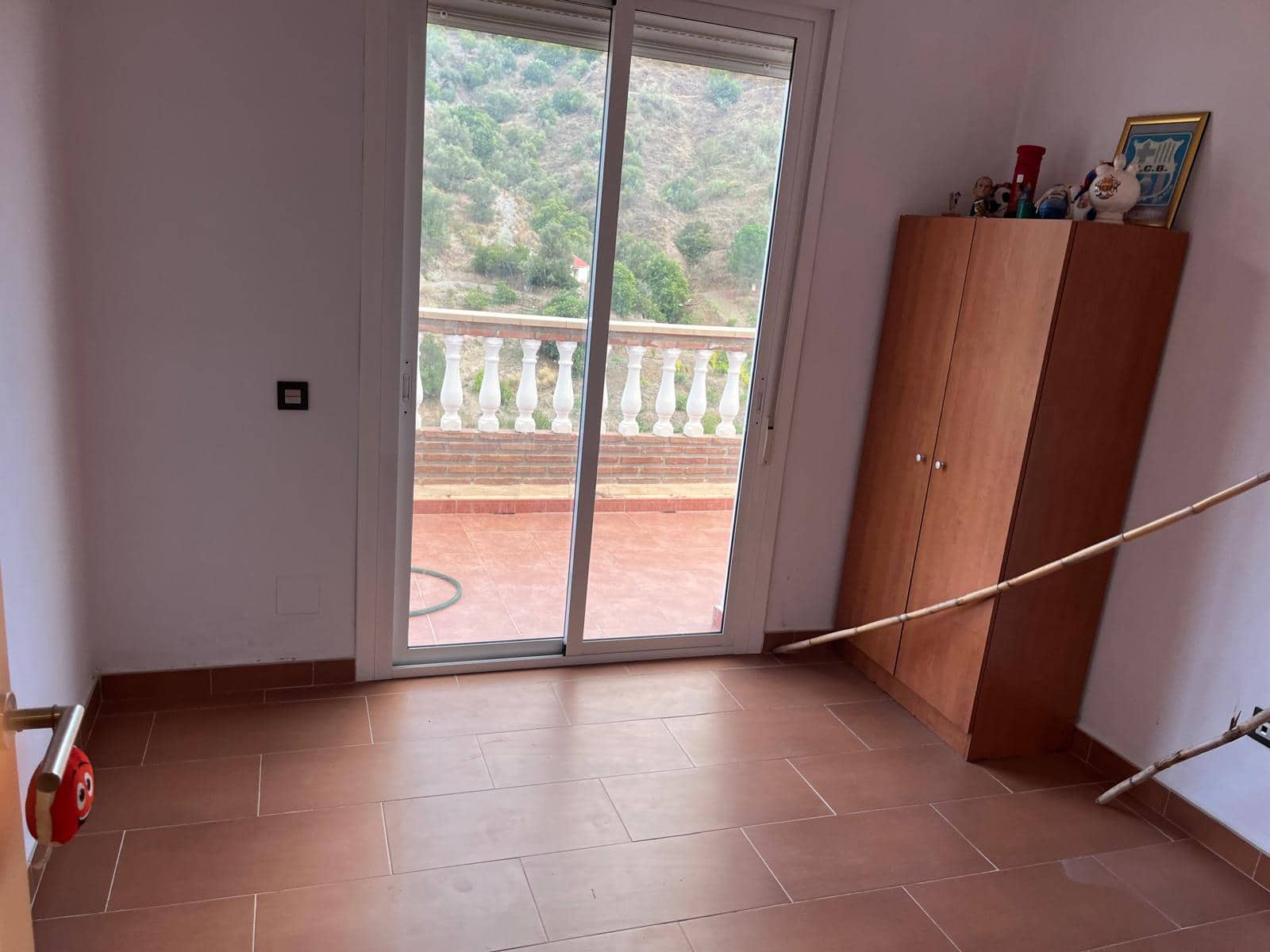 4 bedroom Townhouse for rent in Canillas de Aceituno with pool garage - € 1,400 (Ref: 10163315)