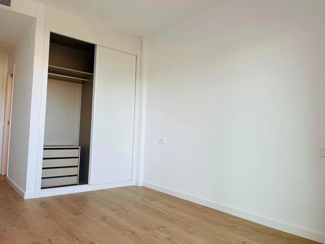 Piso de 2 habitaciones en Los Antonios, Málaga ciudad en alquiler con piscina garaje - 1.800 € (Ref: 10170151)