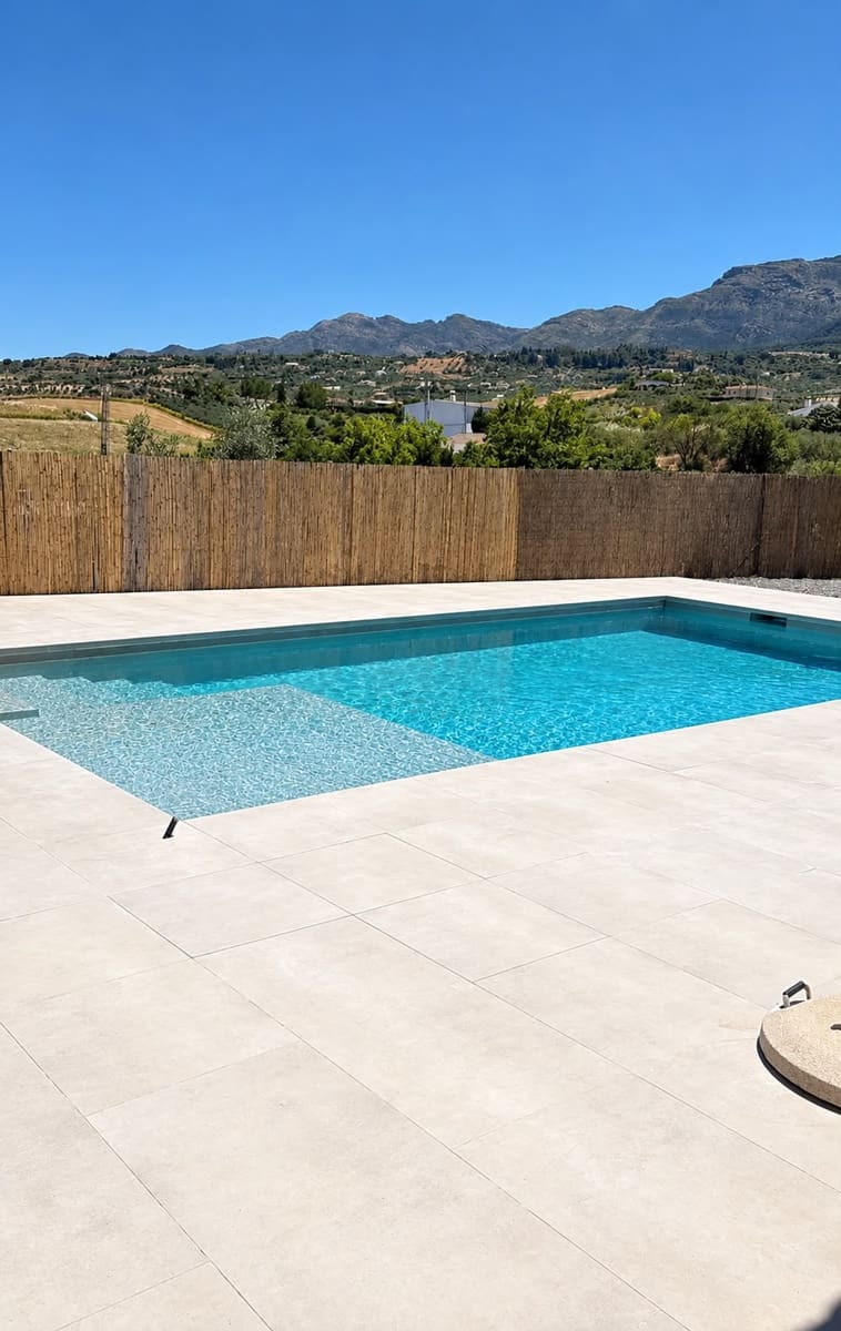 Finca/Casa Rural de 2 habitaciones en Alhaurín el Grande en alquiler con piscina garaje - 1.500 € (Ref: 10182270)