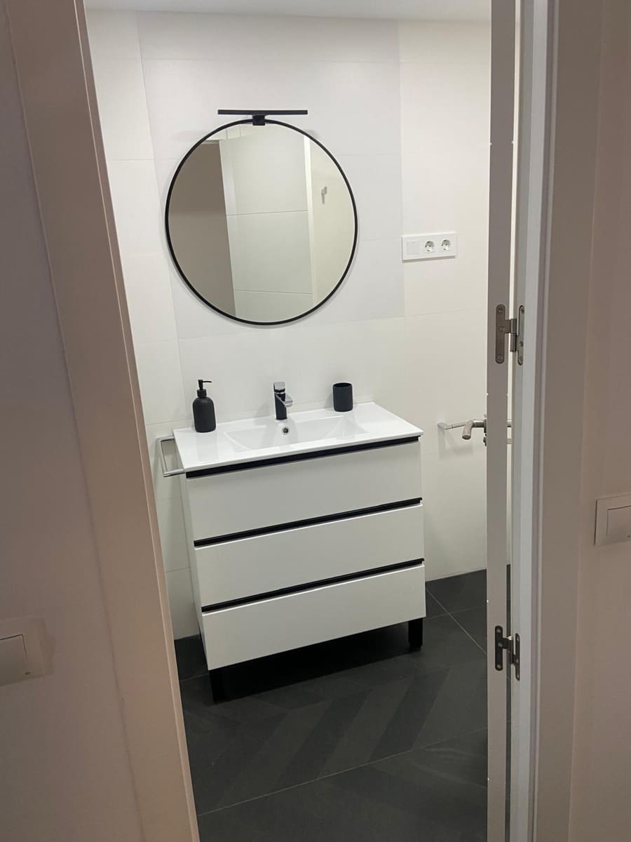 Appartement de 4 chambres à louer à Velez-Malaga - 1 000 € (Ref: 6810764)