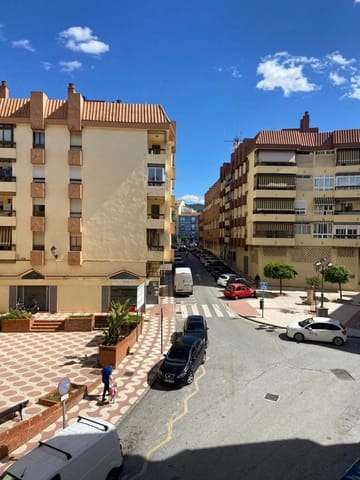 Appartement de 4 chambres à louer à Vélez-Málaga - 1 000 € (Ref: 6810764)