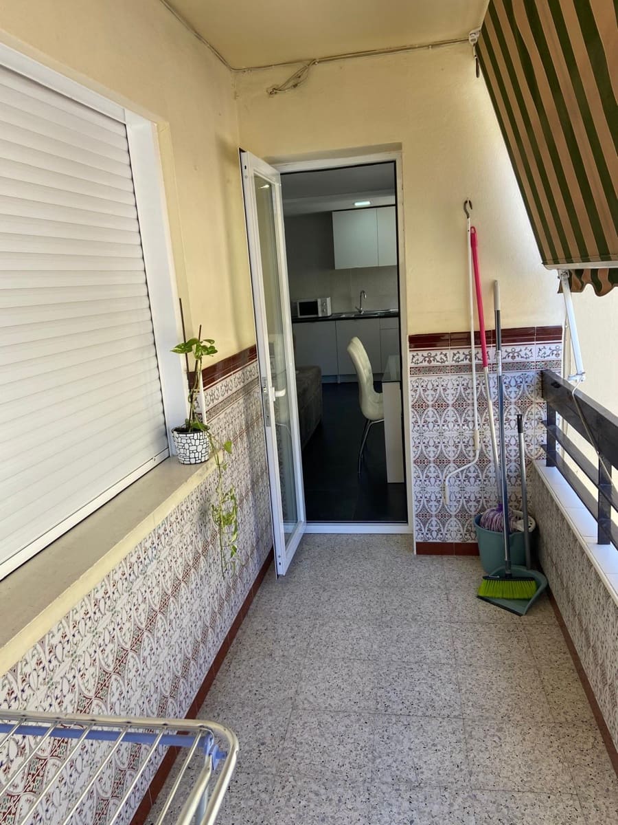 Appartement de 4 chambres à louer à Velez-Malaga - 1 000 € (Ref: 6810764)