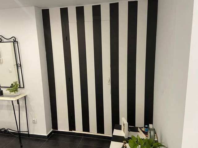 Appartement de 4 chambres à louer à Vélez-Málaga - 1 000 € (Ref: 6810764)