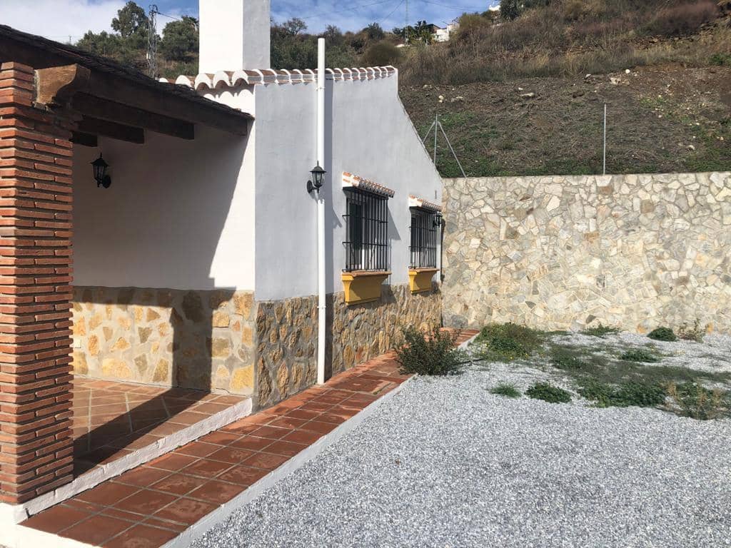 2 slaapkamer Huis te huur in Archez - € 1.000 (Ref: 7058365)