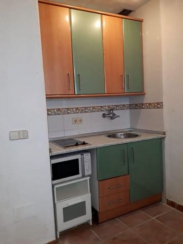 Yksiö vuokrattavana paikassa Torremolinos - 700 € (Ref: 7364597)