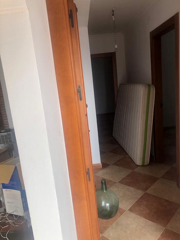 3 sovrum Lägenhet att hyra i Sedella - 600 € (Ref: 8021448)