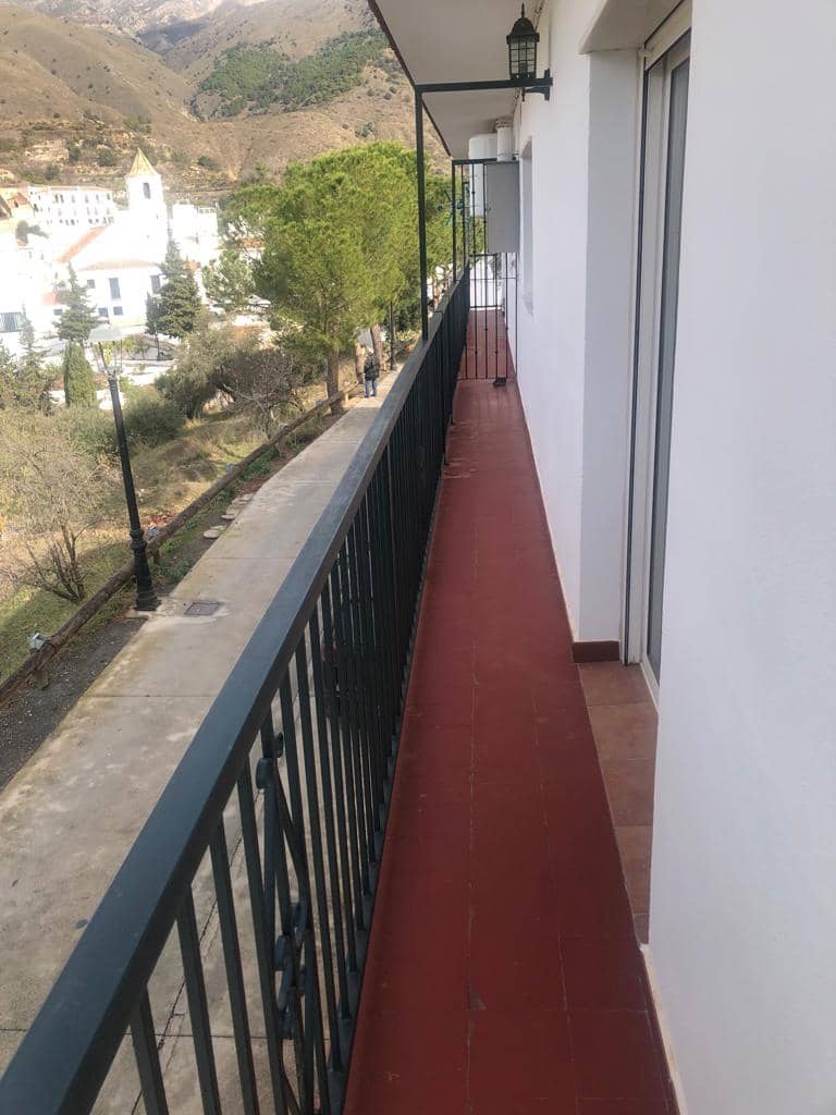 3 sovrum Lägenhet att hyra i Sedella - 600 € (Ref: 8021448)