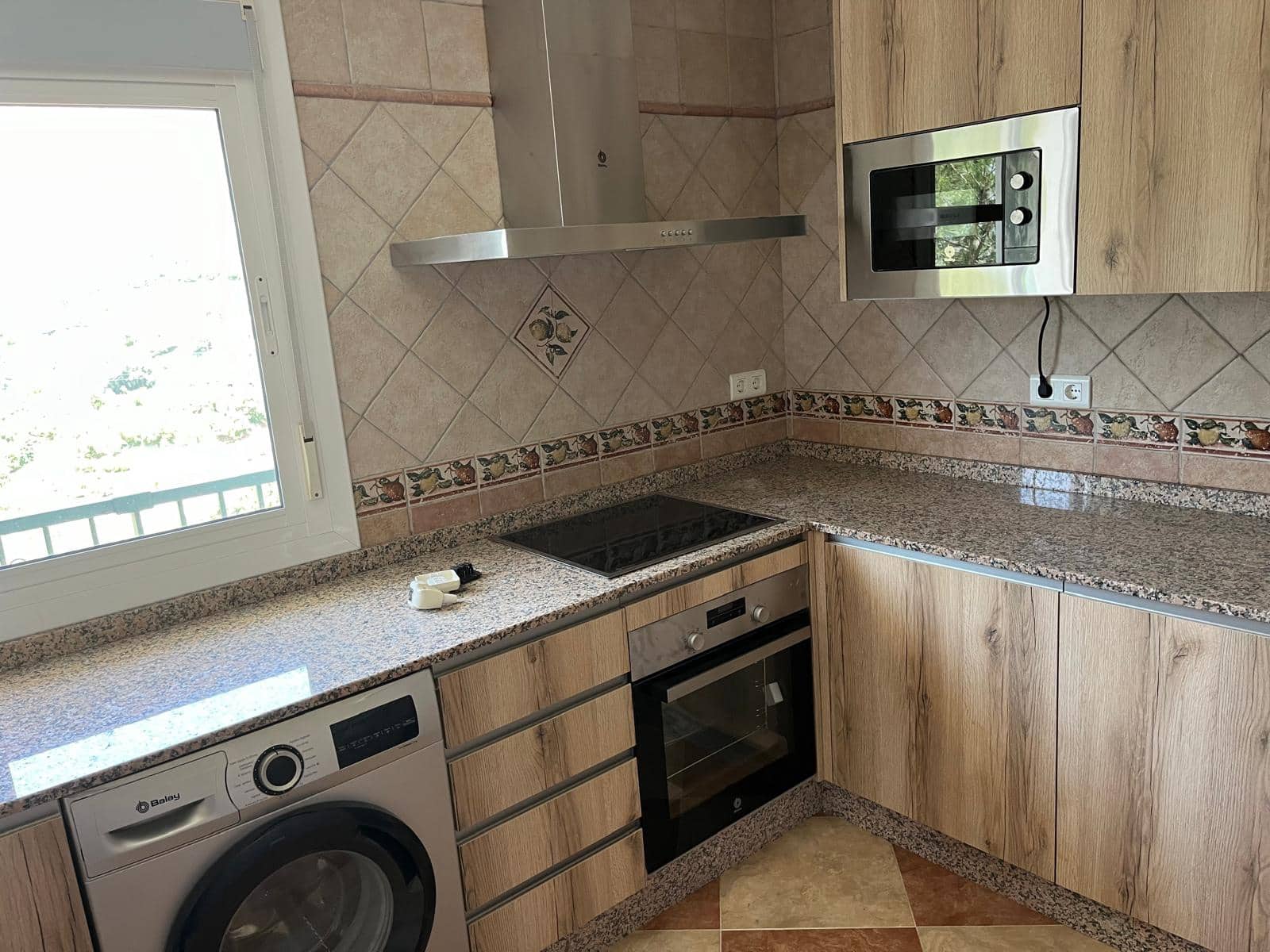 3 sovrum Lägenhet att hyra i Sedella - 600 € (Ref: 8021448)