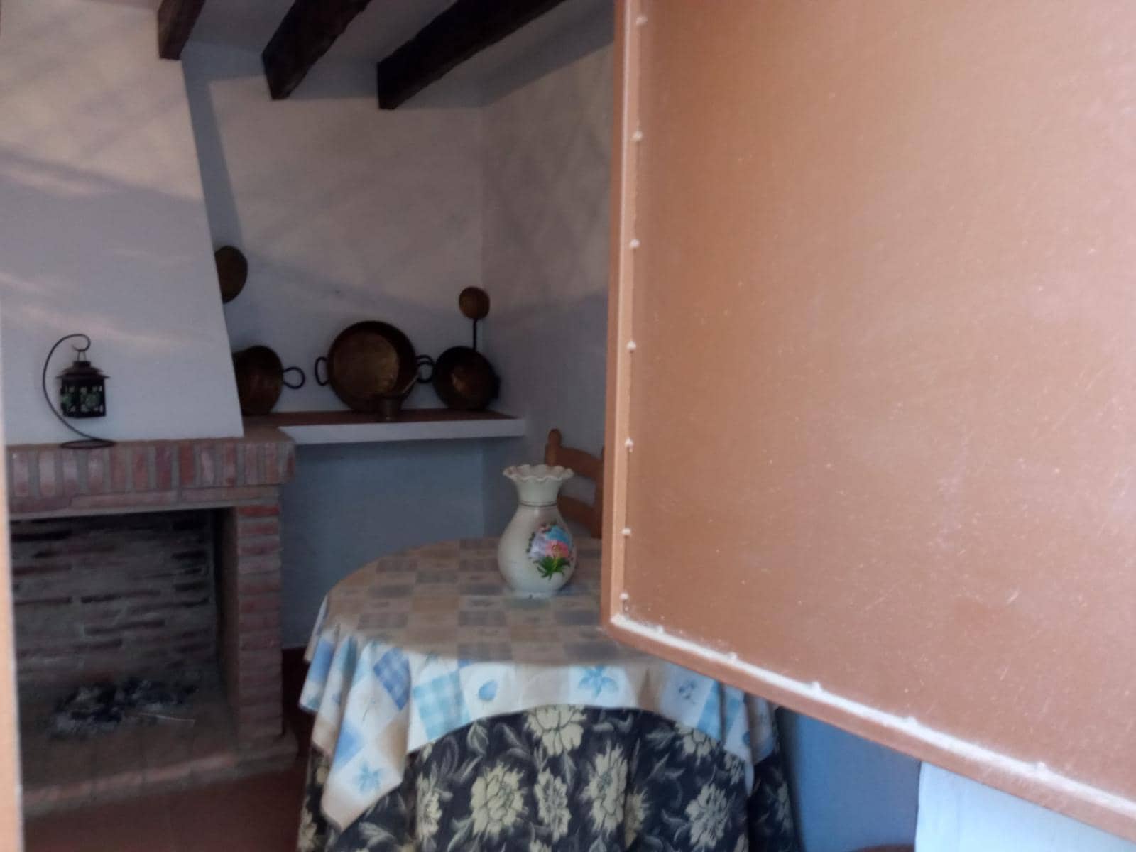 4 soveværelse Byhus til leje i Comares - € 700 (Ref: 8066901)