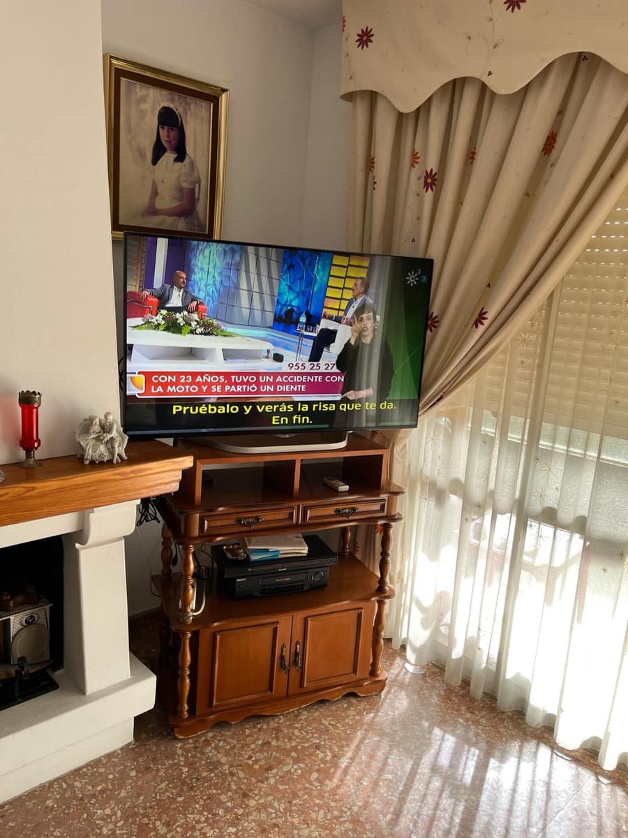 3 bedroom Flat for rent in Velez-Malaga with garage - € 800 (Ref: 8173841)