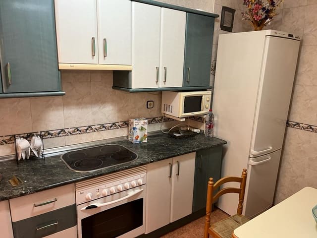 3 sypialnia Mieszkanie do wynajęcia w Vélez-Málaga z garażem - 800 € (Ref: 8173841)