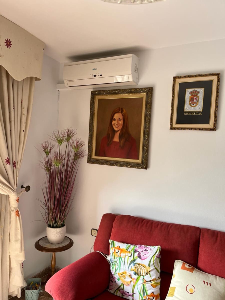 3 bedroom Flat for rent in Velez-Malaga with garage - € 800 (Ref: 8173841)