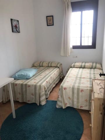 Grunde uden byggetilladelser til leje i Sedella - € 900 (Ref: 8738866)