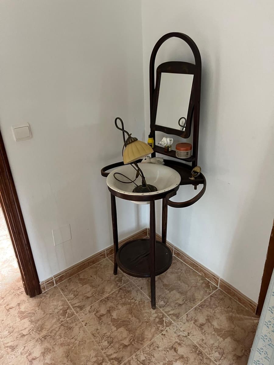 Landgrundstück zu vermieten in Comares - 650 € (Ref: 8751766)