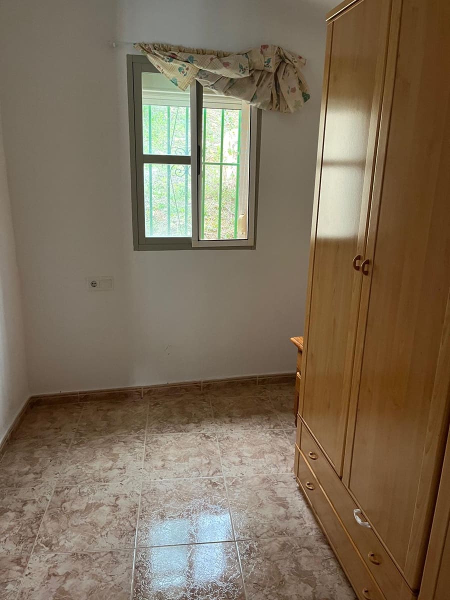Landgrundstück zu vermieten in Comares - 650 € (Ref: 8751766)