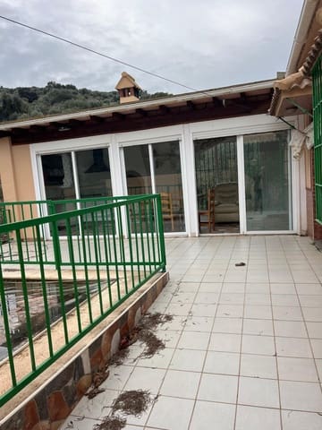 Grunde uden byggetilladelser til leje i Comares - € 650 (Ref: 8751766)
