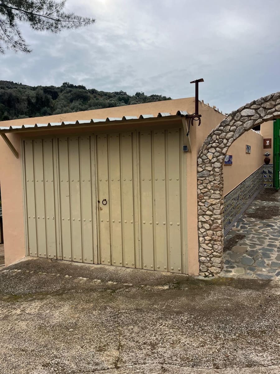 Landgrundstück zu vermieten in Comares - 650 € (Ref: 8751766)