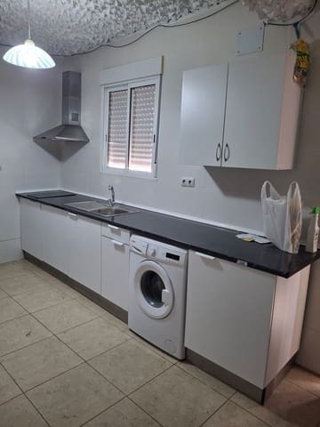 2 soveværelse Byhus til leje i Archez - € 450 (Ref: 9158262)