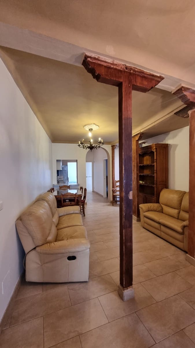 4 soveværelse Lejlighed til leje i Malaga by - € 1.900 (Ref: 9207654)