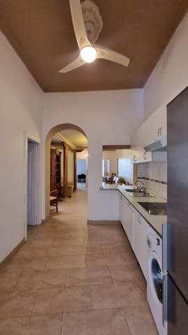 4 soveværelse Lejlighed til leje i Centro Historico, Málaga by - € 1.900 (Ref: 9207654)