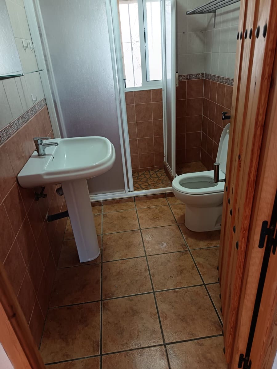 2 bedroom Townhouse for rent in Comares - € 650 (Ref: 9261963)