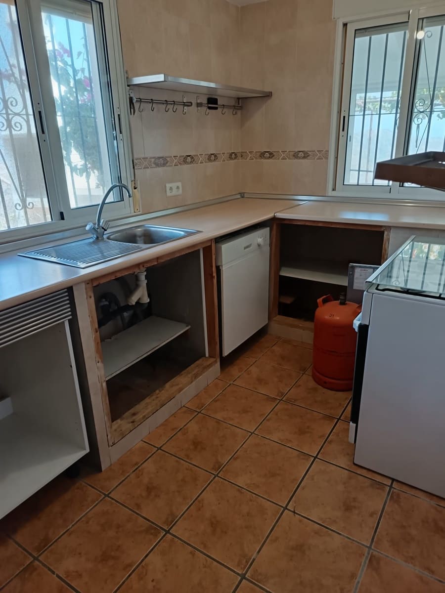 2 bedroom Townhouse for rent in Comares - € 650 (Ref: 9261963)