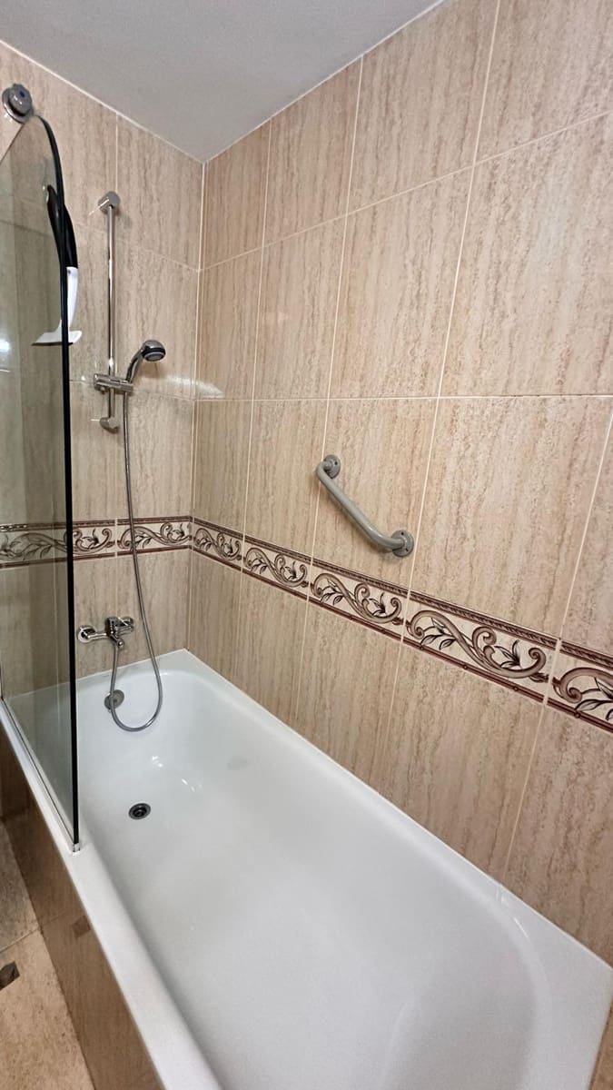 1 soveværelse Lejlighed til leje i Benalmadena med swimmingpool - € 1.360 (Ref: 9278372)