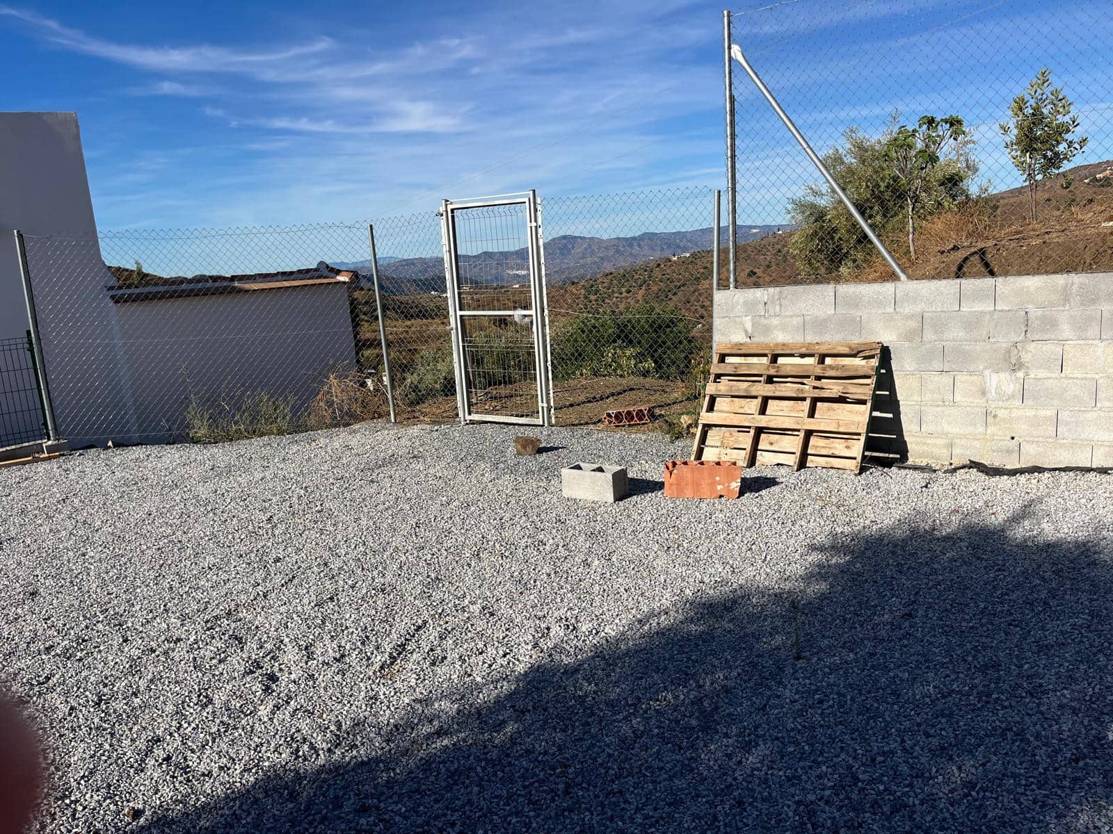 Mark att hyra i Sedella - 600 € (Ref: 9343542)