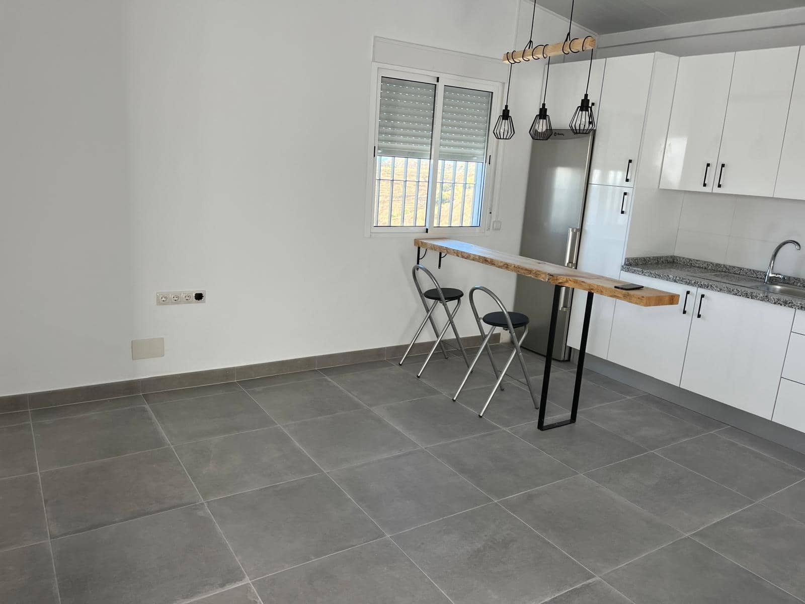 Mark att hyra i Sedella - 750 € (Ref: 9377677)