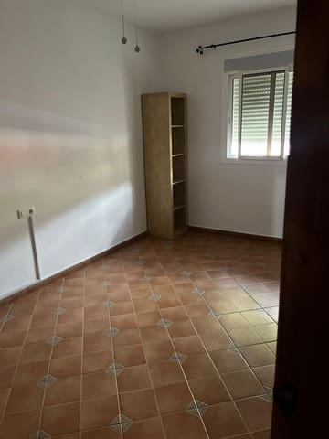 3 soveværelse Finca/Landehus til leje i Sedella med swimmingpool - € 800 (Ref: 9377682)