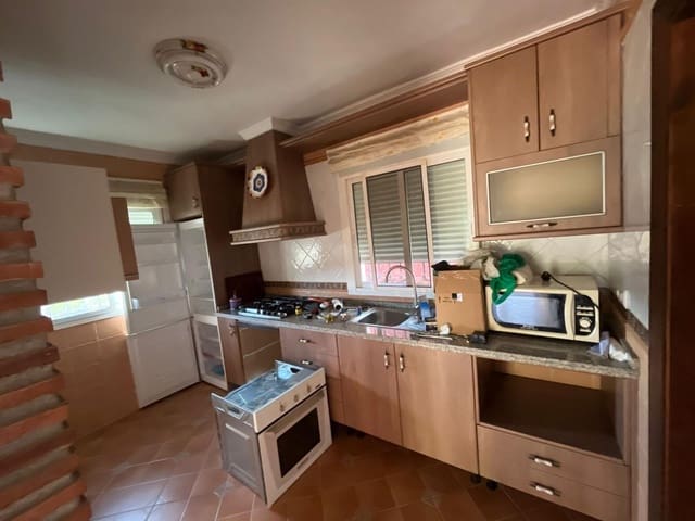 3 soveværelse Finca/Landehus til leje i Sedella med swimmingpool - € 800 (Ref: 9377682)