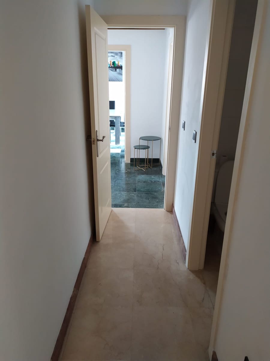 3 sypialnia Penthouse do wynajęcia w Marbella - 4 250 € (Ref: 9388657)