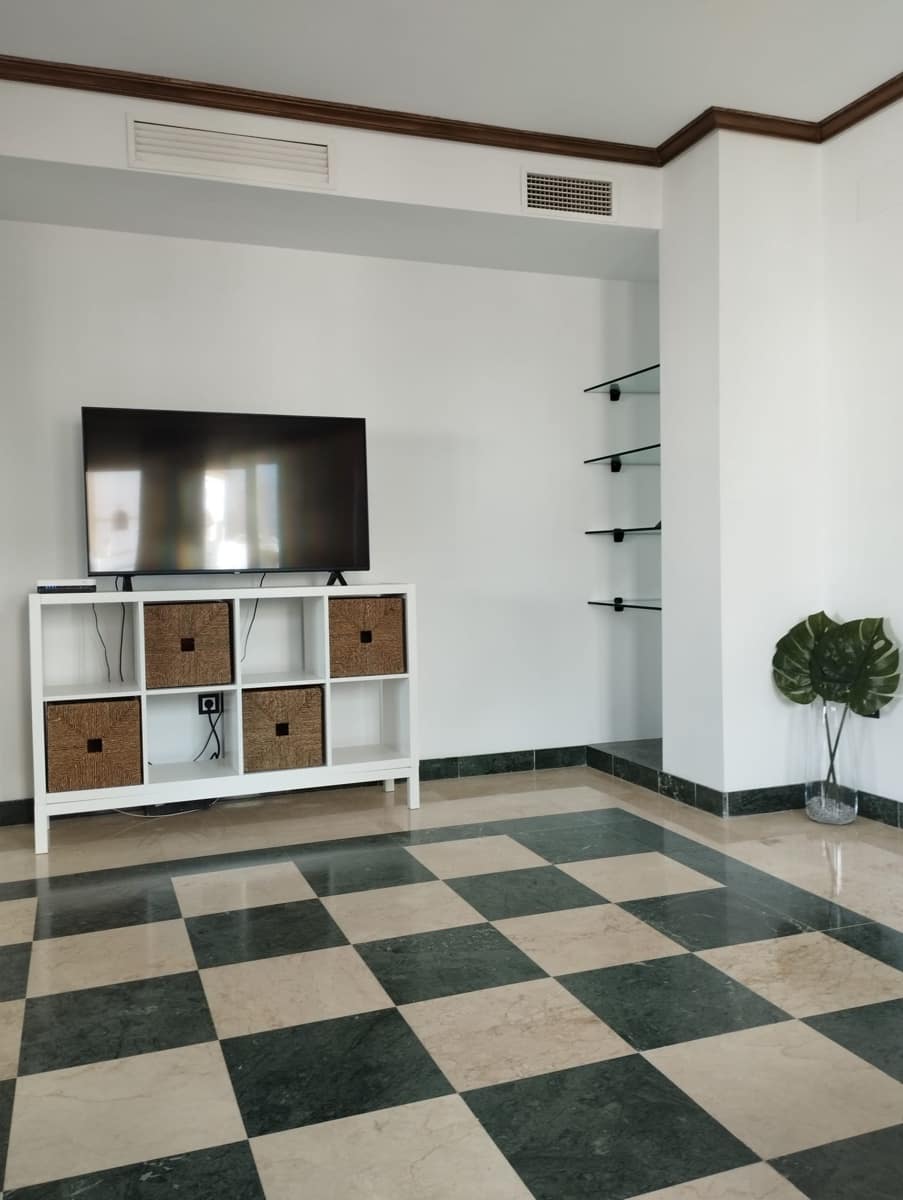 3 sypialnia Penthouse do wynajęcia w Marbella - 4 250 € (Ref: 9388657)