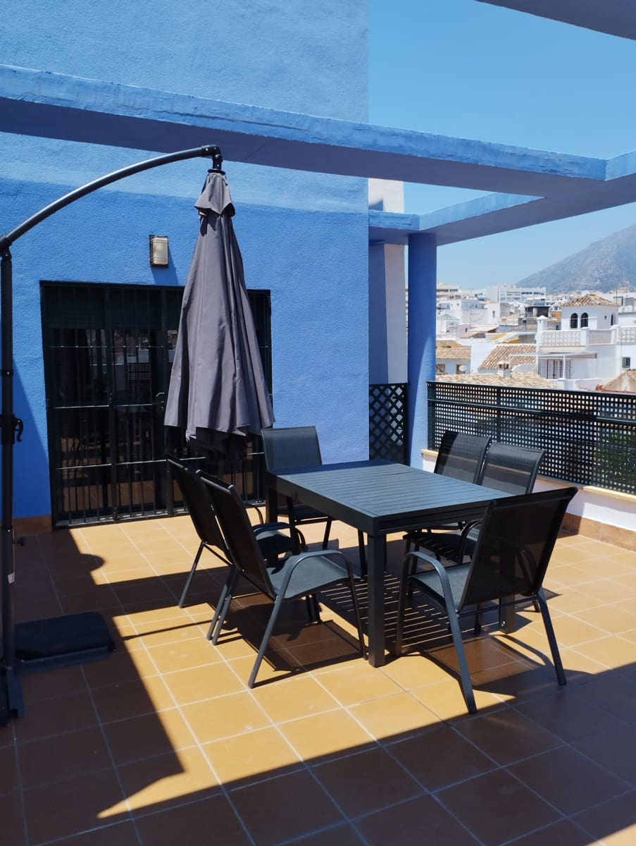 3 sypialnia Penthouse do wynajęcia w Marbella - 4 250 € (Ref: 9388657)