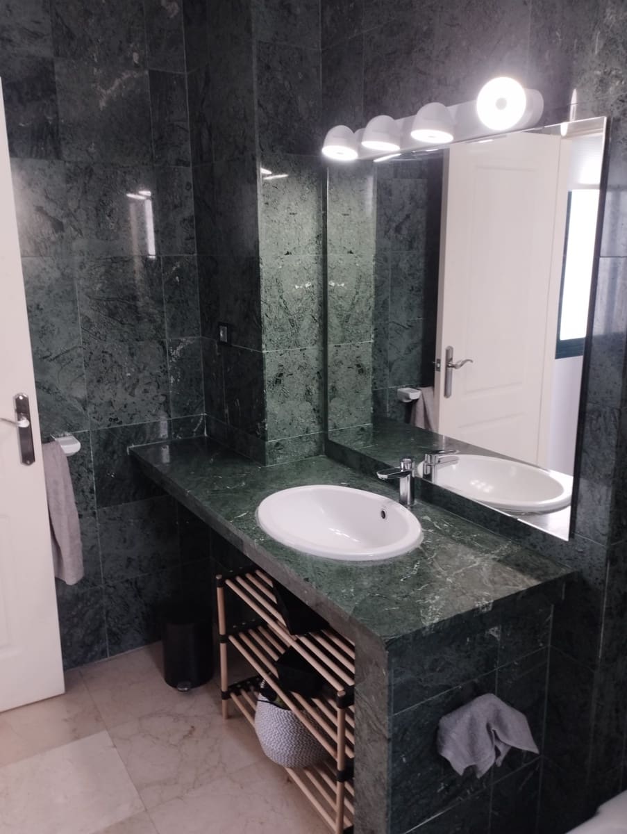 3 sypialnia Penthouse do wynajęcia w Marbella - 4 250 € (Ref: 9388657)