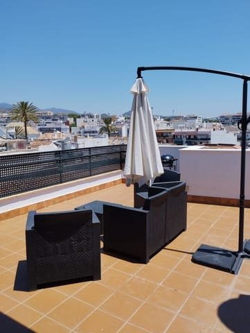 3 sovrum Takvåning att hyra i Casco Antiguo, Marbella - 4 250 € (Ref: 9388657)