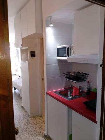 Studio til leje i Torremolinos - € 800 (Ref: 9401612)