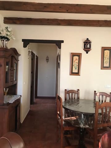 3 makuuhuone Omakotitalo vuokrattavana paikassa Sedella - 550 € (Ref: 9406892)