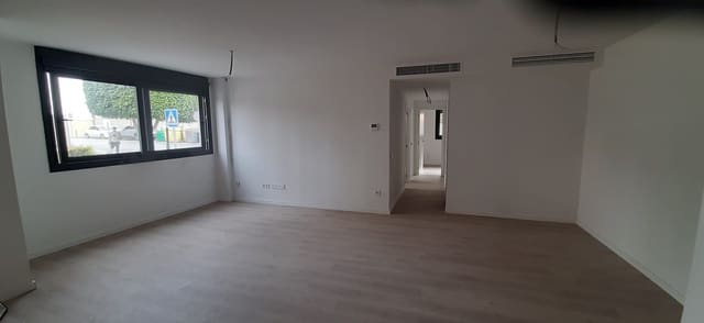 3 slaapkamer Flat te huur in Los Árboles, Mijas met garage - € 1.400 (Ref: 9411403)