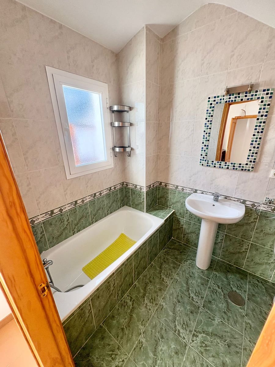 4 camera da letto Villa da affittare in Cartama con piscina garage - 1.600 € (Rif: 9412283)
