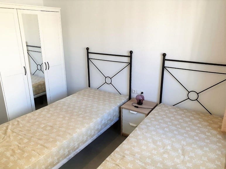 1 bedroom Flat for rent in Nerja with pool - € 950 (Ref: 9414575)