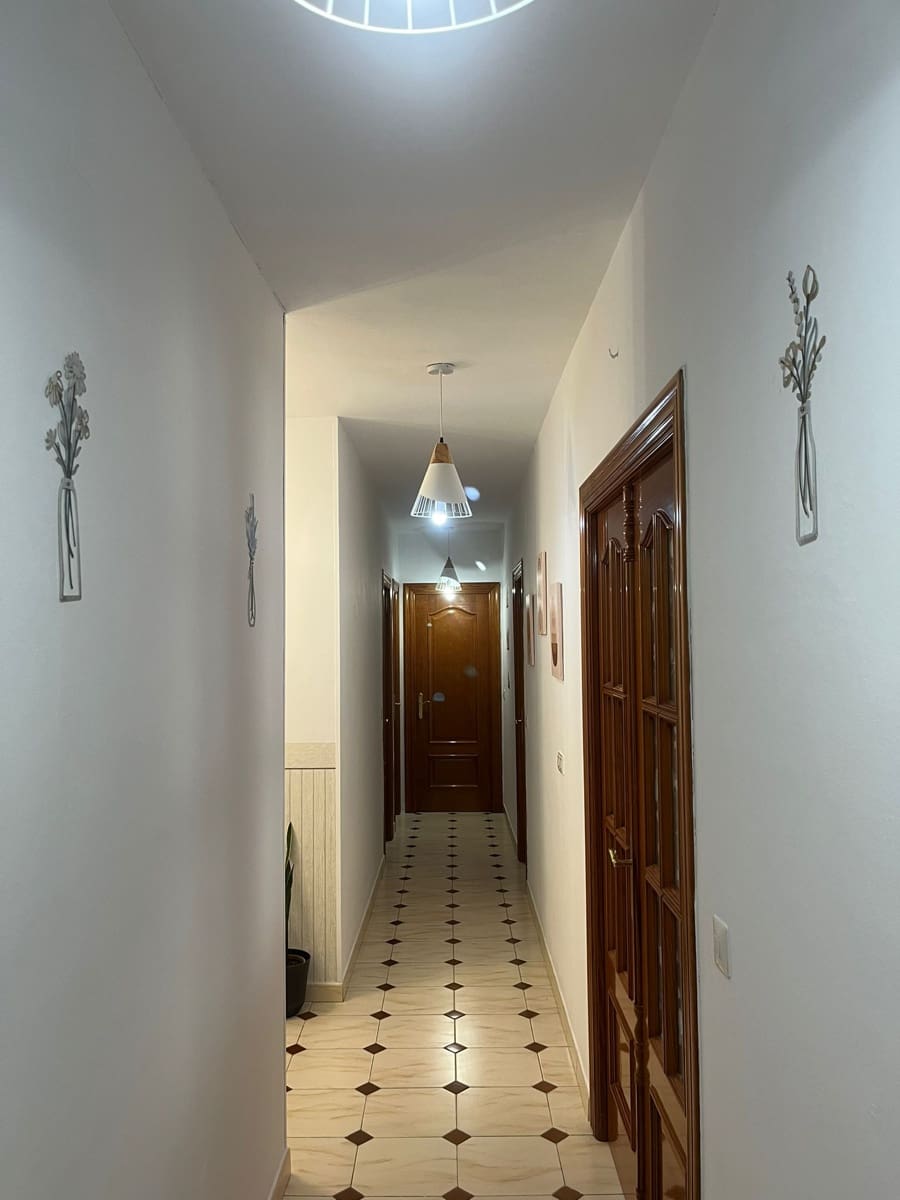 3 bedroom Townhouse for rent in Corumbela - € 650 (Ref: 9416248)