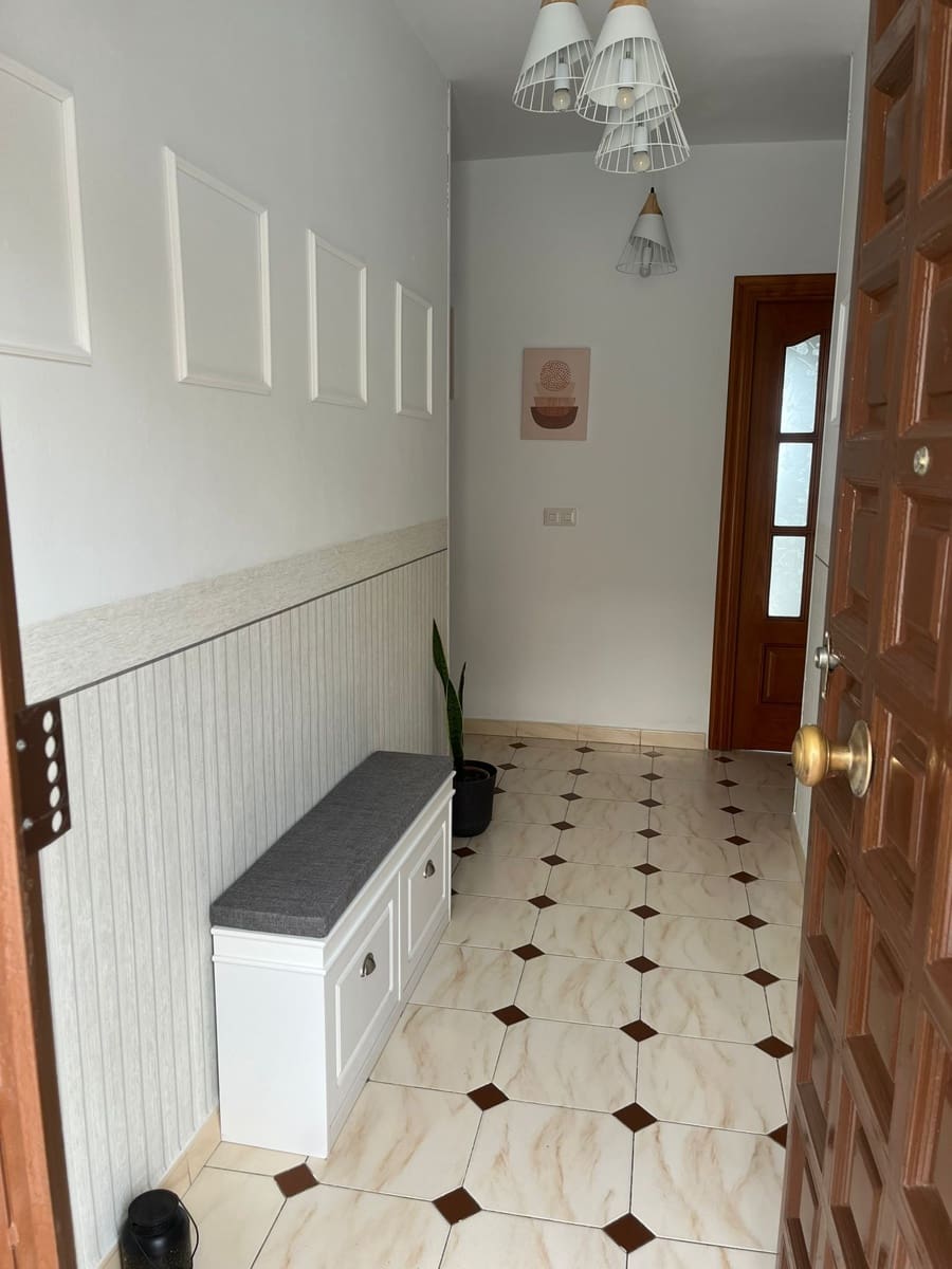 3 bedroom Townhouse for rent in Corumbela - € 650 (Ref: 9416248)